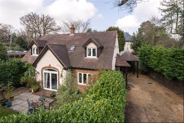 Coombe Hill Road, Kingston upon Thames, Surrey, KT2 7DU