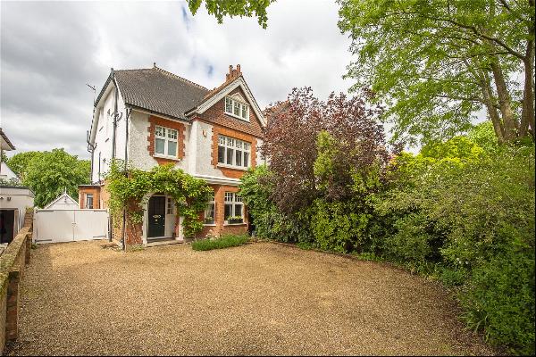 Richmond Road, Kingston upon Thames, Surrey, KT2 5DD