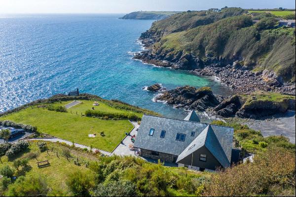 Cadgwith, Ruan Minor, Helston, Cornwall, TR12 7JU