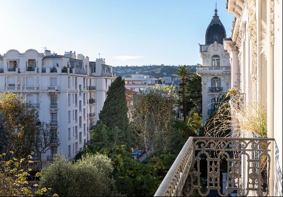 Sumptuous 316 sqm Bourgeois Penthouse in Cimiez - Balconies - High end amenities