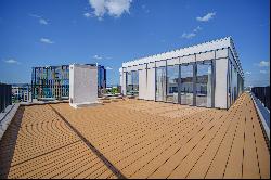 Impressive fully furnished penthouse with panoramic views in the White Quarter