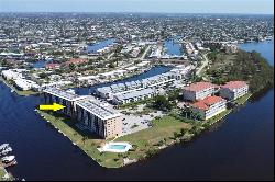 4260 SE 20th Pl Unit 401, Cape Coral FL 33904