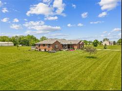 5424 N Buckneck Road, Bradford OH 45308