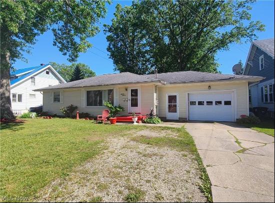 1818 W 9th Street, Ashtabula OH 44004