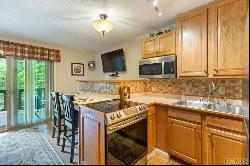 165 B Hawks Nest Lane Unit B, Highlands NC 28741