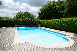 Beautiful house with large swimming pool 7000 m2 garden