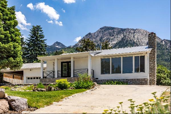 Large Lot in the Heart of the Cove with Breathtaking Views of Mt. Olympus