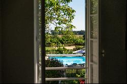 LARGE PROPERTY WITH GITE AND SWIMMING POOL - 20 MIN ROYAN