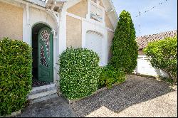 LA TESTE DE BUCH - BEAUTIFUL ARCACHONNAISE VILLA IMMEDIATELY NEAR DOWNTOWN