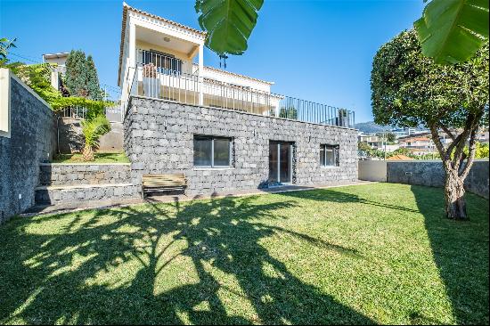 House, 4 bedrooms, for Sale