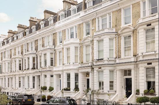 A well appointed apartment for sale in the Phillimore Estate, Kensington W8.