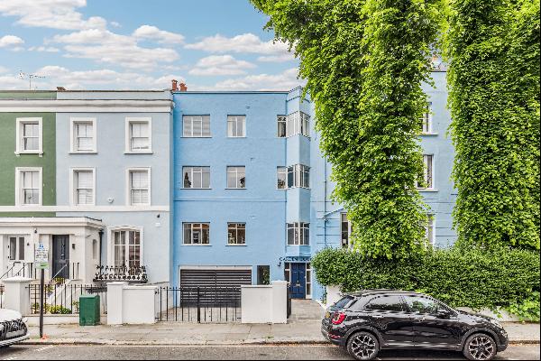 An unmodernised studio apartment with a short lease on a sought after road in Notting Hill