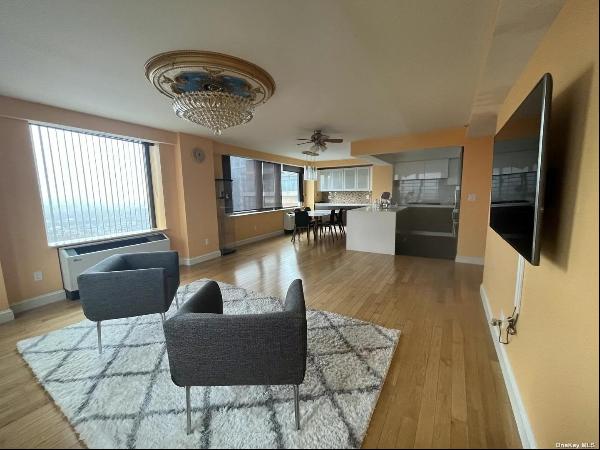 Downtown of Flushing! A Fully Furnished Luxury Condo in One Fulton Square.  Corner Unit. V