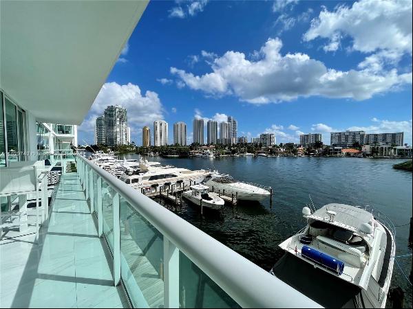 EXCEPTIONAL RENTAL at luxurious 400 Sunny Isles! This fabulous 3 bedroom. 2.5 bath condo h