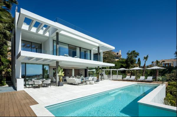 Villa Ellen, exclusivity and modernity with breathtaking sea views