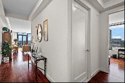 Luxury 2 Bedroom Condo In The Heart of White Plains 