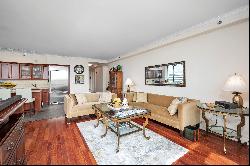 Luxury 2 Bedroom Condo In The Heart of White Plains 