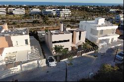 Spectacular luxury 4-bedroom new build villa in La Plana Sitges