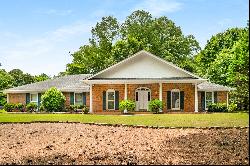 Fantastic and Spacious Brick Ranch Home in Sought After Pendleton