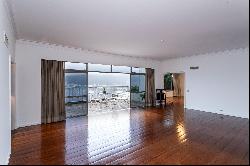 Penthouse with panoramic views of Guanabara Bay