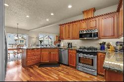 2061 PIKES PASS CT Salem, OR 97306