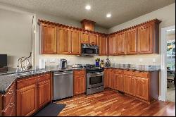 2061 PIKES PASS CT Salem, OR 97306