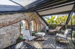 Incredible old wine cellar completely renovated just steps from the beach in BCN