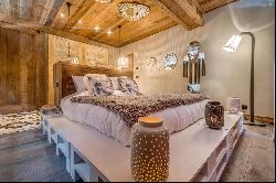 Chalet D Raffort - New development in the heart of an authentic village