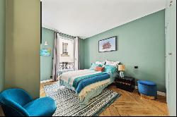 Perfect pied-a-terre close to Rue Cler Market