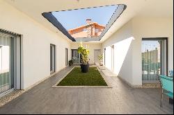 House, 4 bedrooms, for Sale