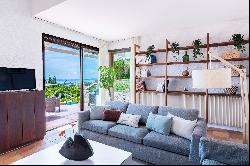 NICE - Corniche Fleurie: Architect-designed villa with sea view and lush garden