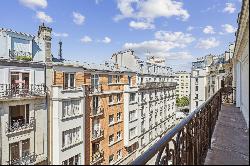 Top floor - Eiffel Tower view