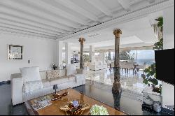 Exclusive : Exceptional Menton Garavan Penthouse: Breathtaking Sea Views