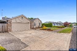 215 NW Crater St, Sublimity OR 97385