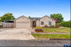 215 NW Crater St, Sublimity OR 97385