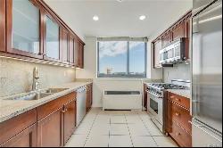 10 City Place #17A, White Plains NY 10601