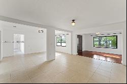 10670 SW 87th Ave Unit 10670, Miami FL 33176