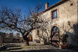 Medieval Castle nearby Rome : a historic luxury retreat