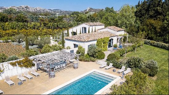 Vente - Maison Maussane-les-Alpilles - 2a 700a 000a 