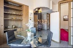 Elegant two-level apartment in Piazza San Marco