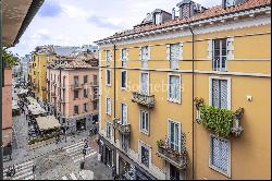 Elegant two-level apartment in Piazza San Marco