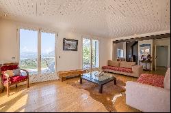 Property in Menthon-Saint-Bernard: magnificent view of Lake Annecy