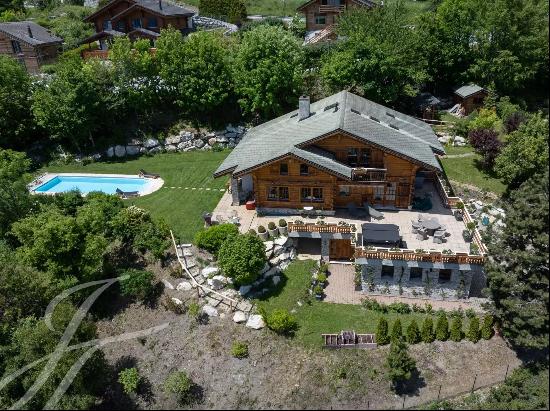 Mid-Month or monthly rental : Chalet with swimming pool