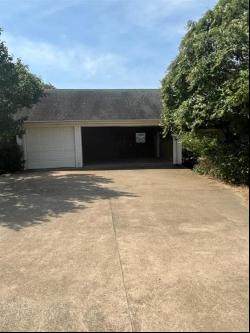 202 Shaw Road, Ennis TX 75119