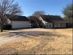 202 Shaw Road, Ennis TX 75119