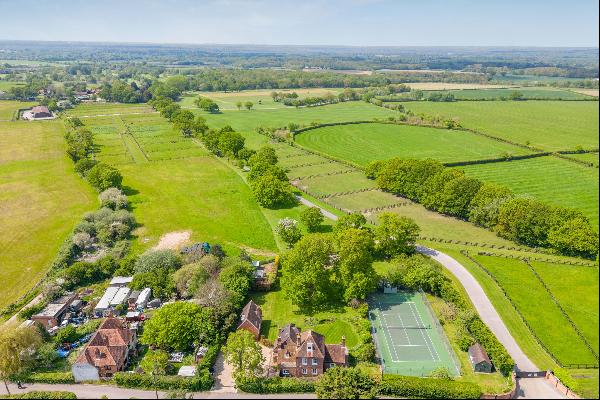 A beautifully presented Grade II Listed cottage with annexe enjoying spectacular rural vie