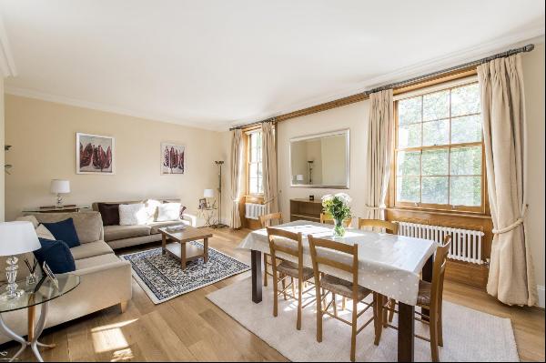 A beautifully presented two bedroom apartment to let in Pimlico, SW1.