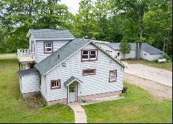 10860 Burnett Road, Charlevoix MI 49720