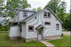 10860 Burnett Road, Charlevoix MI 49720