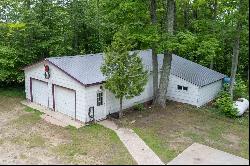 10860 Burnett Road, Charlevoix MI 49720